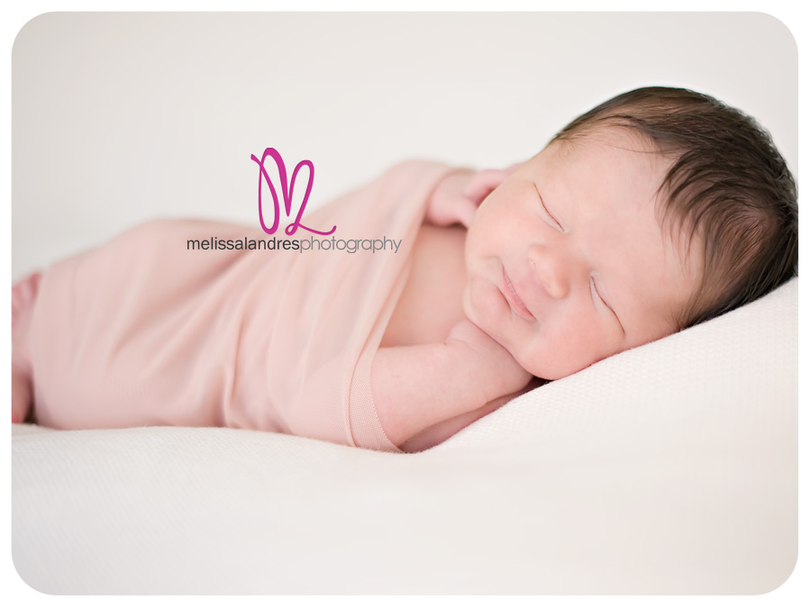 photographer-melissa-landres_sleeping newborn baby