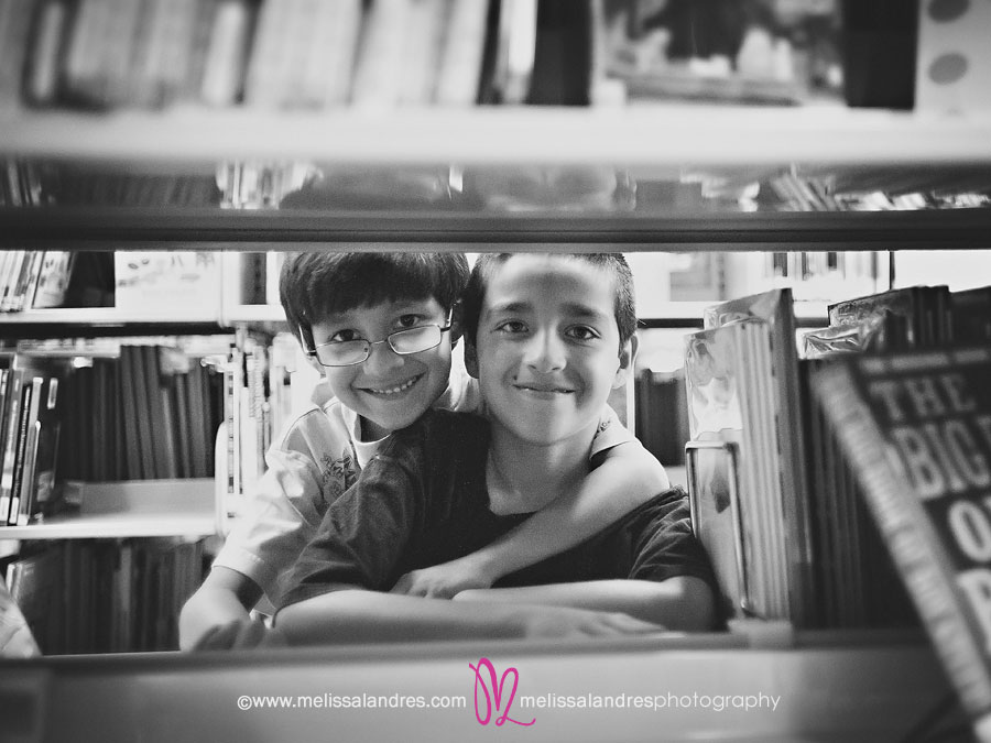 brothers-at-the-library-professional-childrens-photographer-melissa-landres