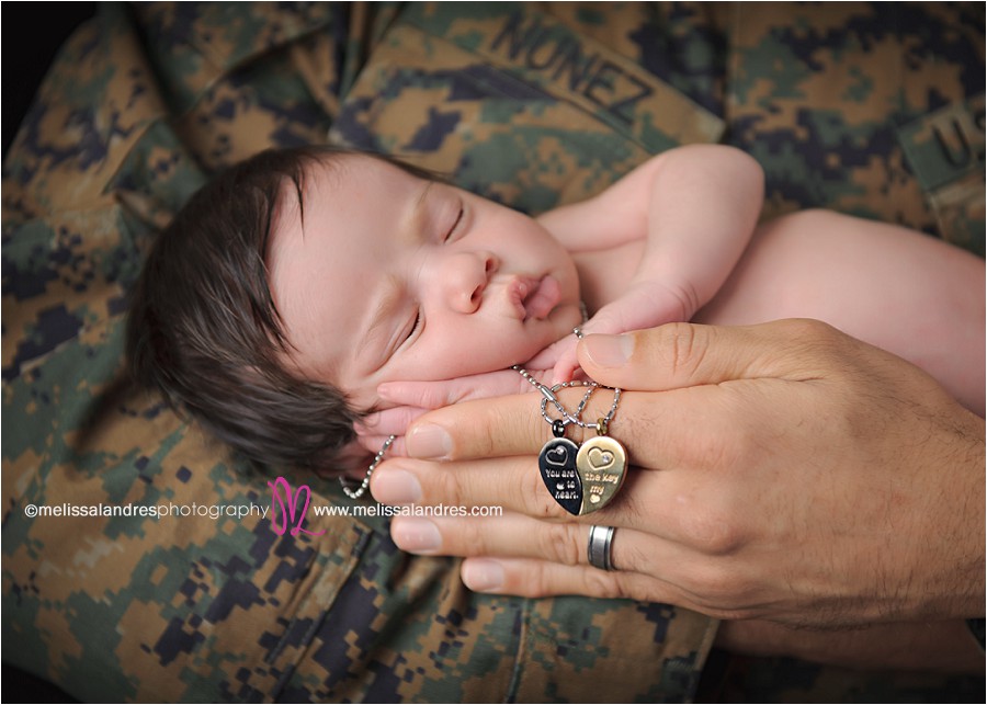 You are the key to my heart, daddy daughter baby photos by La Quinta Newborn photographer Melissa Landres