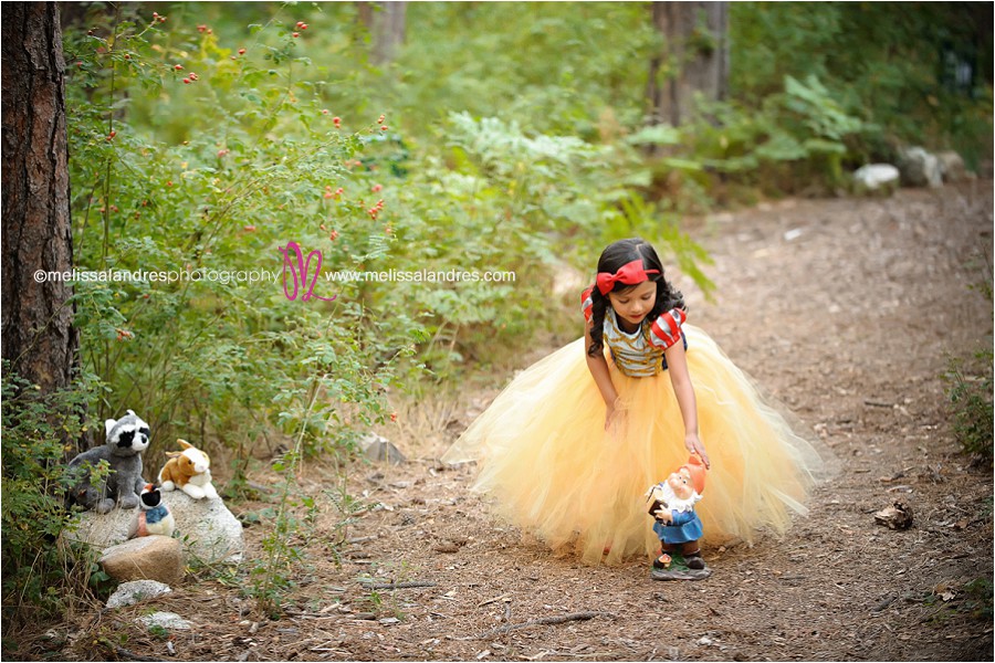 snow white and the seven dwarfs, a storybook photo shoot by  child photographer Melissa Landres