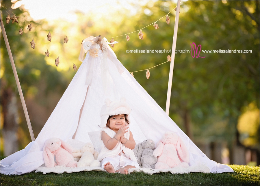 baby tent prop,  baby-photography-sessions-La-Quinta-Melissa-Landres-photograpy