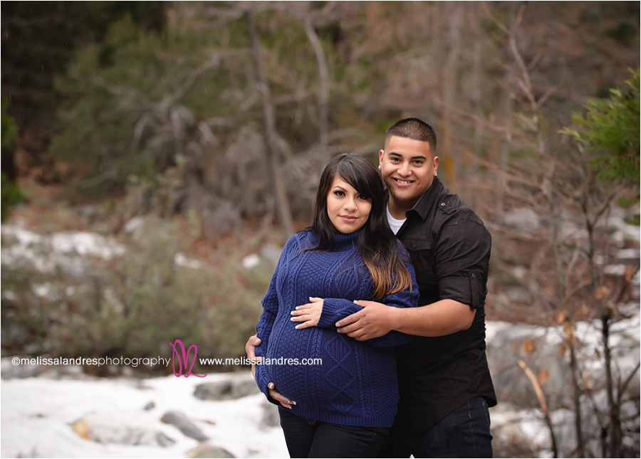 otdoor pregnancy pics best-maternity-photographers-Melissa-Landres-photograpy-La-Quinta