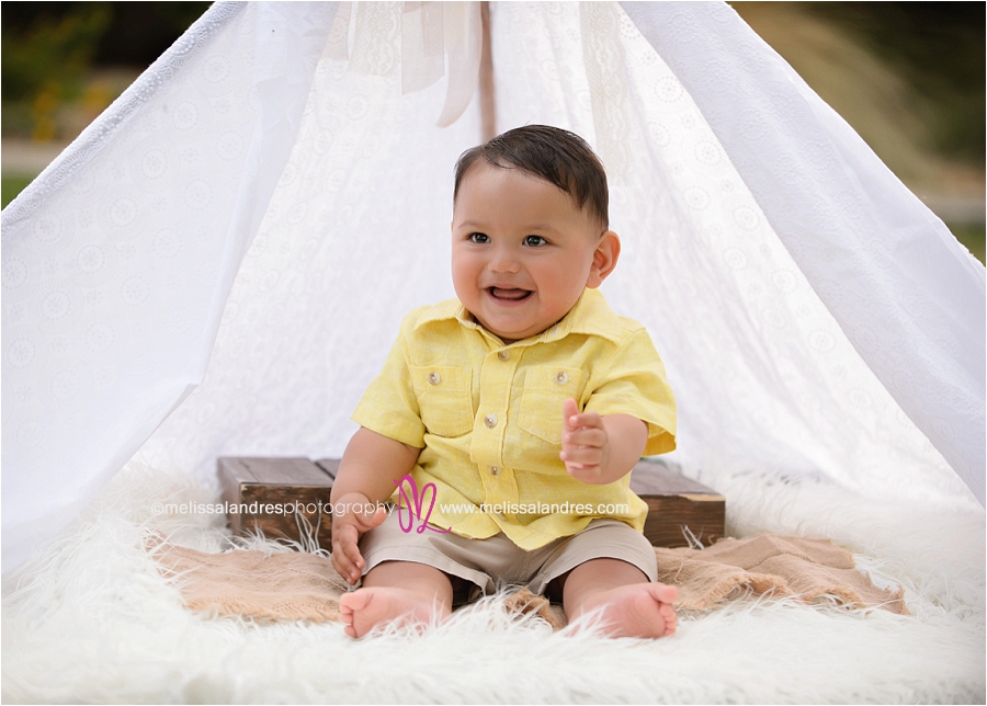 babies photos Indio CA, outdoor photo session with kids tent by Melissa Landres photography