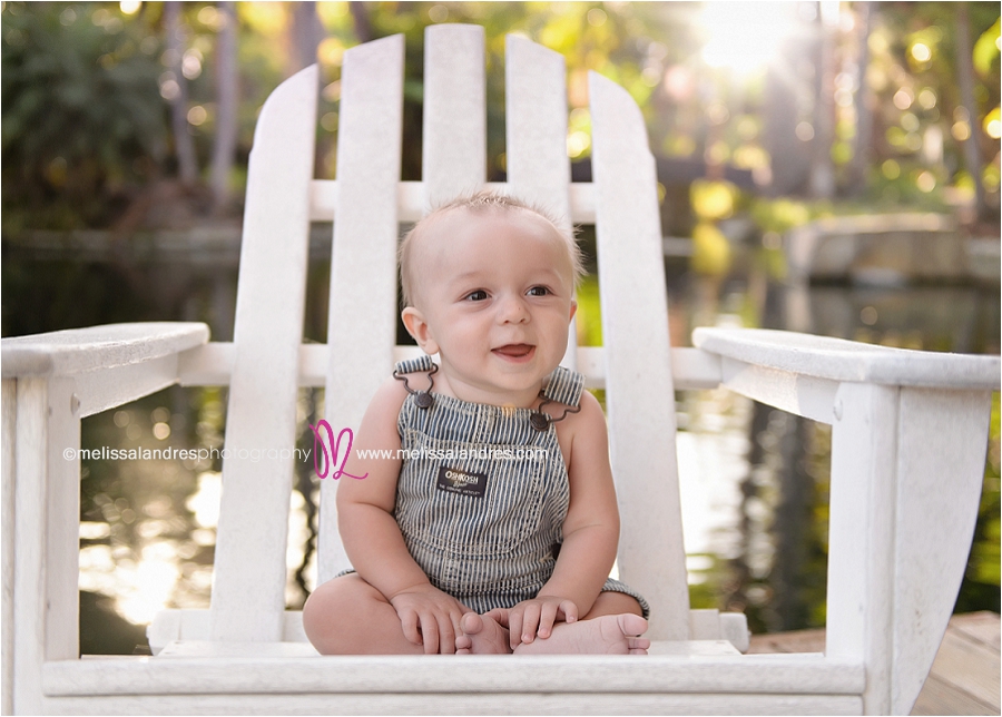 7 months old baby photoshoot, sitting up and smiling, happy babies best baby photographer